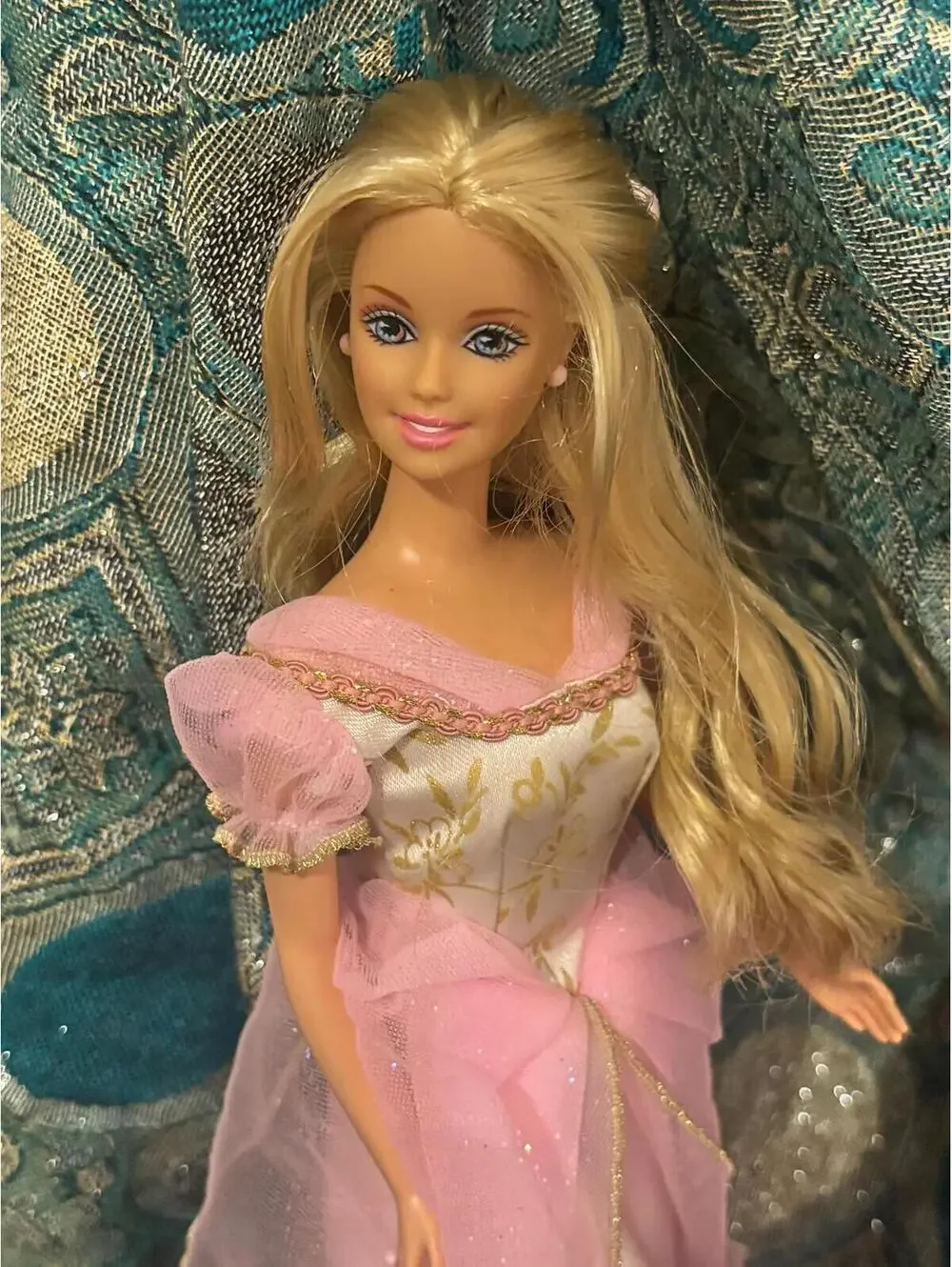 Barbie Easy-To-Dress Princess 1999